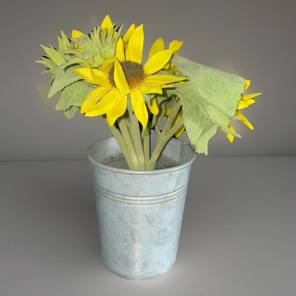 Primitives Planter - Artificial‎ Sunflowers Silver